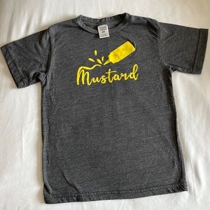 Graphic t-shirt Mustard